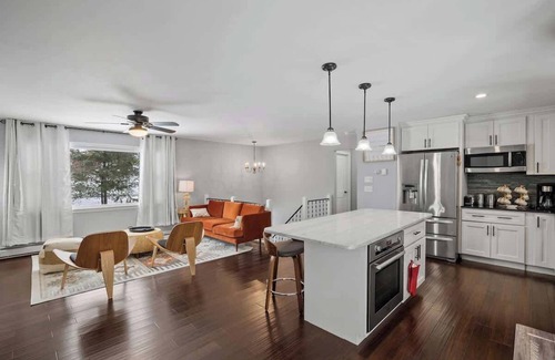 Laconia Casa | Serene Lakeside Retreat Near Gunstock