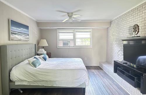 Cary Casa | Serene Landing Place near Downtown Cary