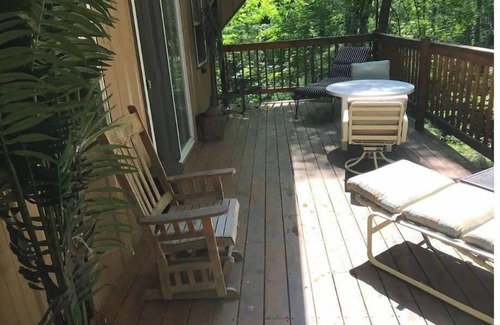Chautauqua County Apartamento | Serene location in middle of wine country