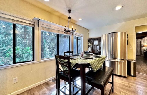 Pollock Pines Cabina | Serene Mountain Escape-Cozy Cabin Near Sly Park