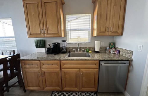 Glendale Casa | SERENE OASIS: BEAUTIFUL 1BR HOUSE in GLENDALE w/ PRIVATE PATIO & PARKING p5