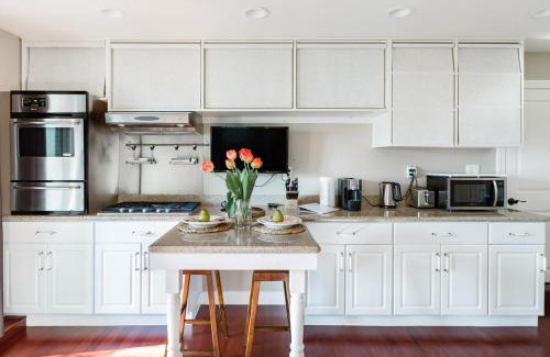 San Carlos Apartamento | Serene Oasis in the midst of Silicon Valley