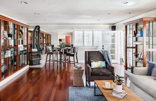 San Carlos Apartamento | Serene Oasis in the midst of Silicon Valley
