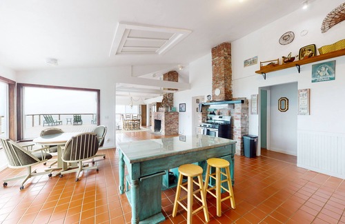 Elk Casa | Serene oceanfront home with large deck, panoramic views, dog-friendly, & W/D
