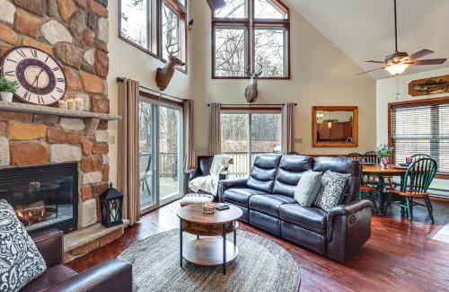 Albrightsville Casa | Serene Poconos Cabin with Hot Tub and Beach Access!