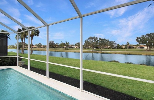 Sarasota Casa | Serene pool home in the exclusive Heritage Oaks Golf & Country Club - Oak Water Escape