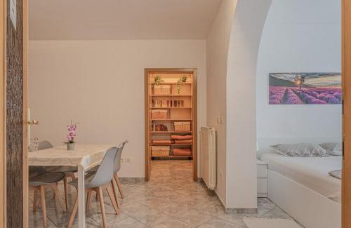 Koper Apartamento | Serene Retreat St Anton Apartments - Happy Rentals