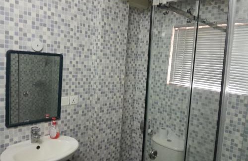 Madina Apartamento | Serene Royal Residence