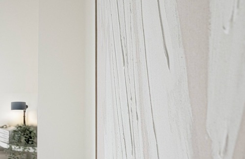 Little Burgundy Apartamento | Serene Scandinavian Downtown Space - Spa & Parking
