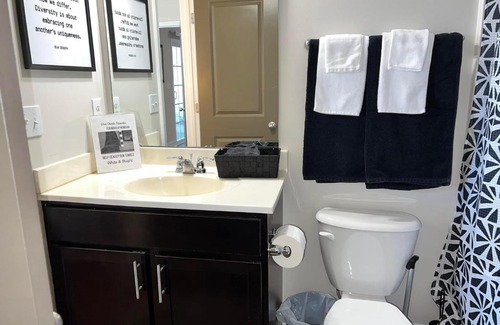 Fourth Ward Apartamento | Serene **Uptown** 2BR/2BA Apartment