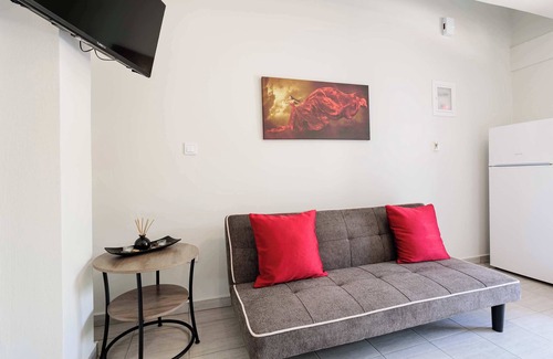 Agrilos Apartamento | Serenity and Views - Beachside Escape