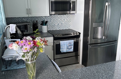 Estate Two Brothers Condominio | Serenity by the Sea, ocean front condo with beautiful sunsets