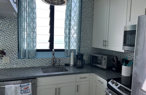 Estate Two Brothers Condominio | Serenity by the Sea, ocean front condo with beautiful sunsets