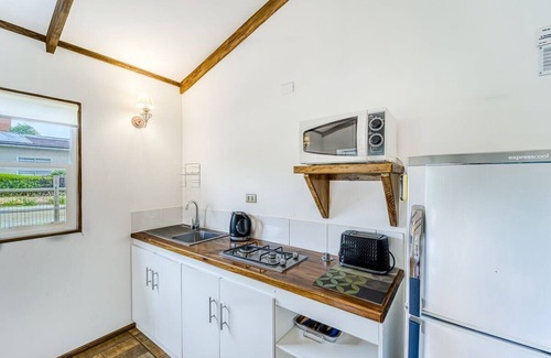 Algarrobo Cabina | Serenity Cabin 2B W/Wifi, Smart TV & Parking.