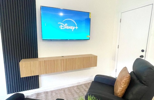 Bakersfield Apartamento | Serenity Casita perfectly equipped for traveling professionals in Bakersfield!