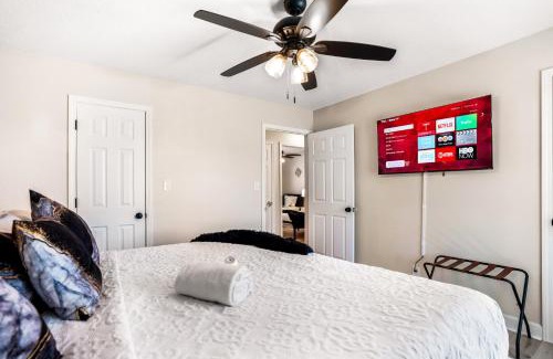 Clarksville Casa | Serenity Cottage 300mbps Wifi - Dog Friendly