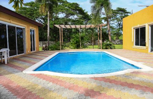 Runaway Bay Apartamento | Serenity Escape Apt 3