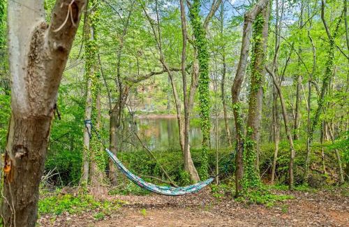 Southwest Raleigh Casa | Serenity Haven Pond View with Pool