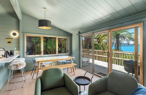 Lake Tarawera Casa | SERENITY HEIGHTS