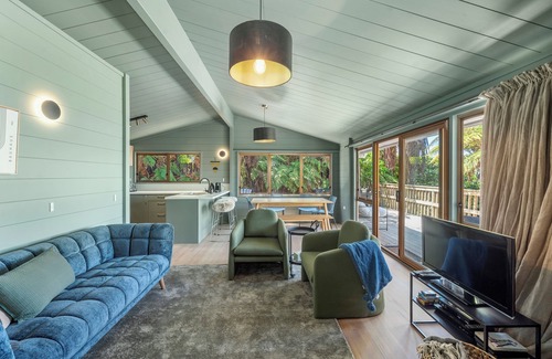 Lake Tarawera Casa | SERENITY HEIGHTS