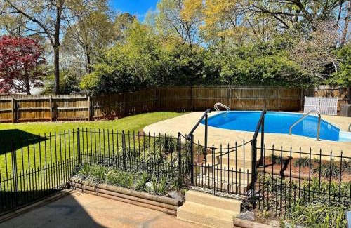 Harbison Casa | Serenity in the Suburbs