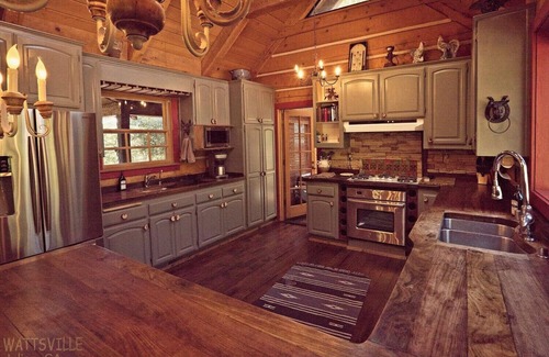 Julian Cabina | Serenity in the Woods - Beautiful Log Cabin on 2 acres with AC & WiFi & Xbox