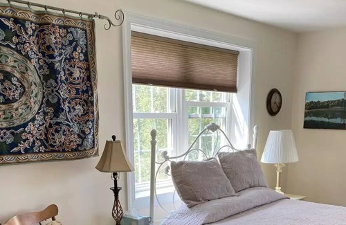 Quinque Apartamento | Serenity Lakeview Cottage