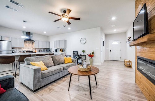 Lake Dallas Casa | Serenity Oasis with covered Pool Paradise near DFW airport