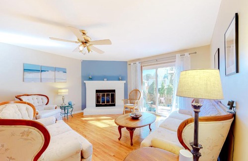 Caine Woods Casa | Serenity on Sailing Rd