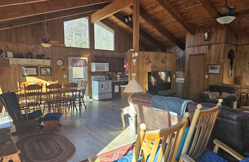 Sparta Casa | 5 Acres de la serenidad junto a The Blue Ridge Parkway