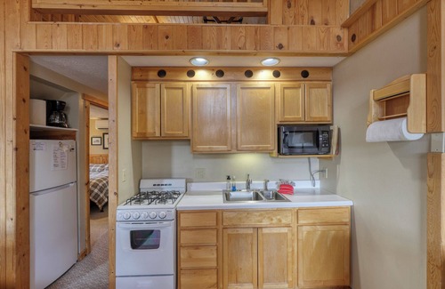 Lead Cabina | Serenity Ridge Retreat