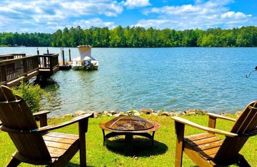 Prosperity Casa | Serenity View Lakeside Retreat on Lake Murray, SC