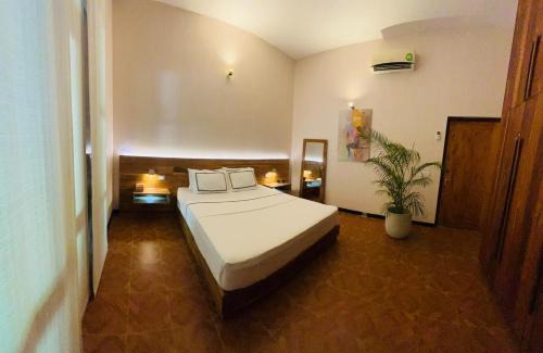 Hikkaduwa Apartamento | Serenity Villa