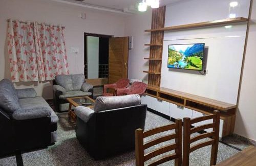 Tirupati Apartamento | Servostay Tirupati - New Fully Furnished 2 BHK Flat #101