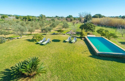 Selva Villa | SES ROTGES - Villa con piscina privada en SELVA. WiFi Gratis