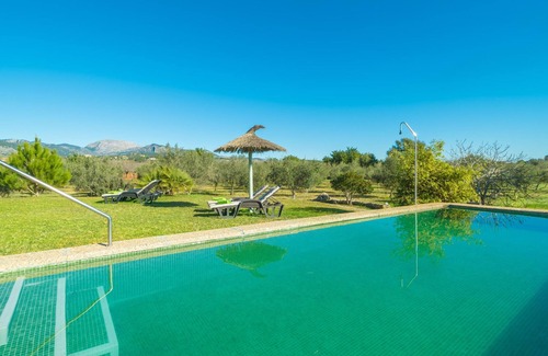 Selva Villa | SES ROTGES - Villa con piscina privada en SELVA. WiFi Gratis