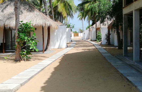 Kudawa Hotel | Seth Dev Lagoon Chalets Kalpitiya
