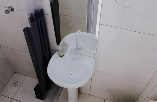 Catete Casa | Seu refúgio climatizado em Niterói