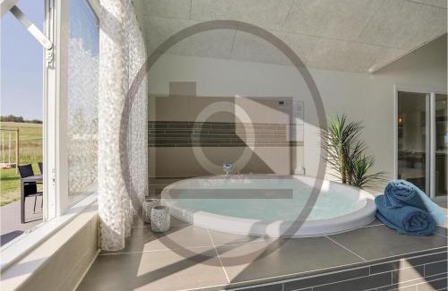 Frederiksvaerk Casa | Seven-Bedroom Holiday Home In Frederiksvark