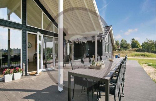 Frederiksvaerk Casa | Seven-Bedroom Holiday Home In Frederiksvark