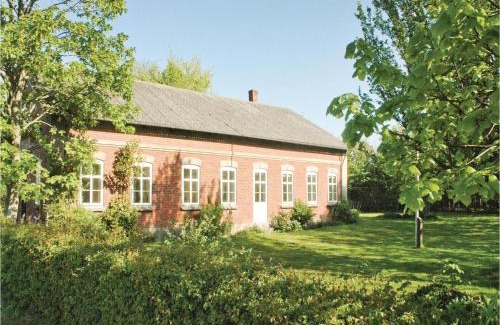 Bredebro Casa | Seven-Bedroom Holiday Home In Bredebro