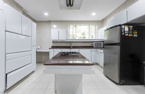 El Poblado Villa | SEVEN BEDROOM LUXURIOUS MODERN PRIVATE VILLA( Bachelor Friendly)