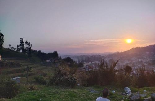 Ooty Apartamento | Seven Endue Delight with Mountain view on the Hill Top