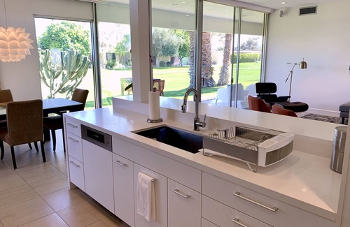 Palm Springs Condominio | Seven Lakes Paradise