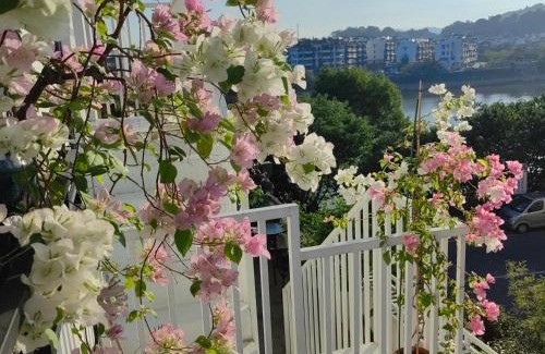 Huangshan Casa | Seven Love Letters Zen Tea and Flower Bed and Breakfast