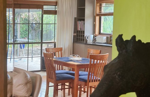 Seven Mile Beach Casa | Seven Mile Beach House - 5 minutes to the Airport