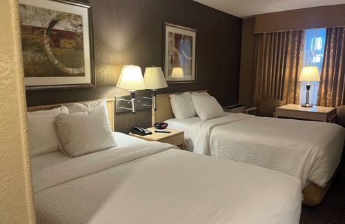Regina Hotel | Seven Oaks Hotel Regina