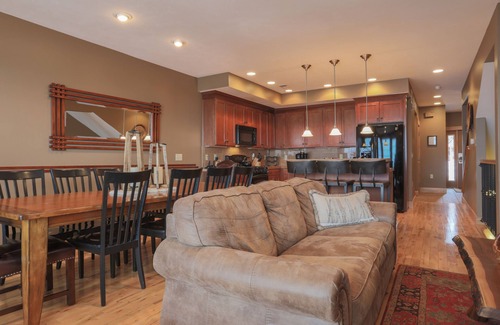 Champion Casa | Seven Springs - Southwind Ski-in Ski-Out de cimas Townhouse