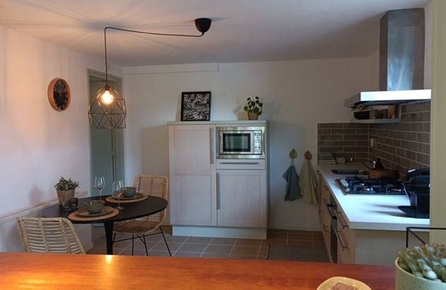 Strucht Apartamento | Sfeervol Appartement, Centraal in het Heuvelland