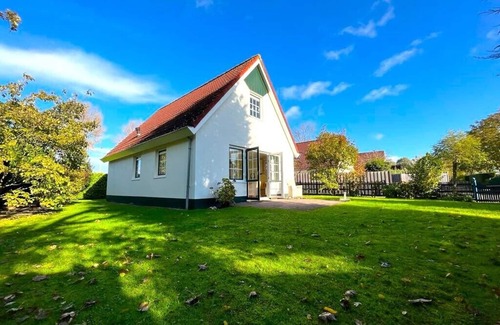 Kortgene Casa | Sfeervolle Vakantiewoning met 3 Slaapkamers Nabij Veerse Meer en Noordzeestrand